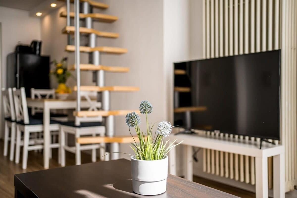 Industrial Loft In Berlin Mitte Apartamento Exterior foto